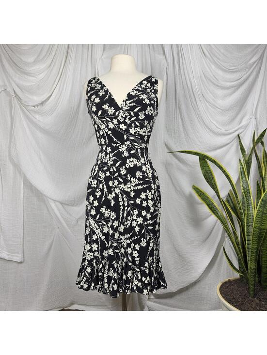 dressbarn Dresses & Skirts - Vintage Preppy Boho Black Floral Sleeveless Dress Size 4